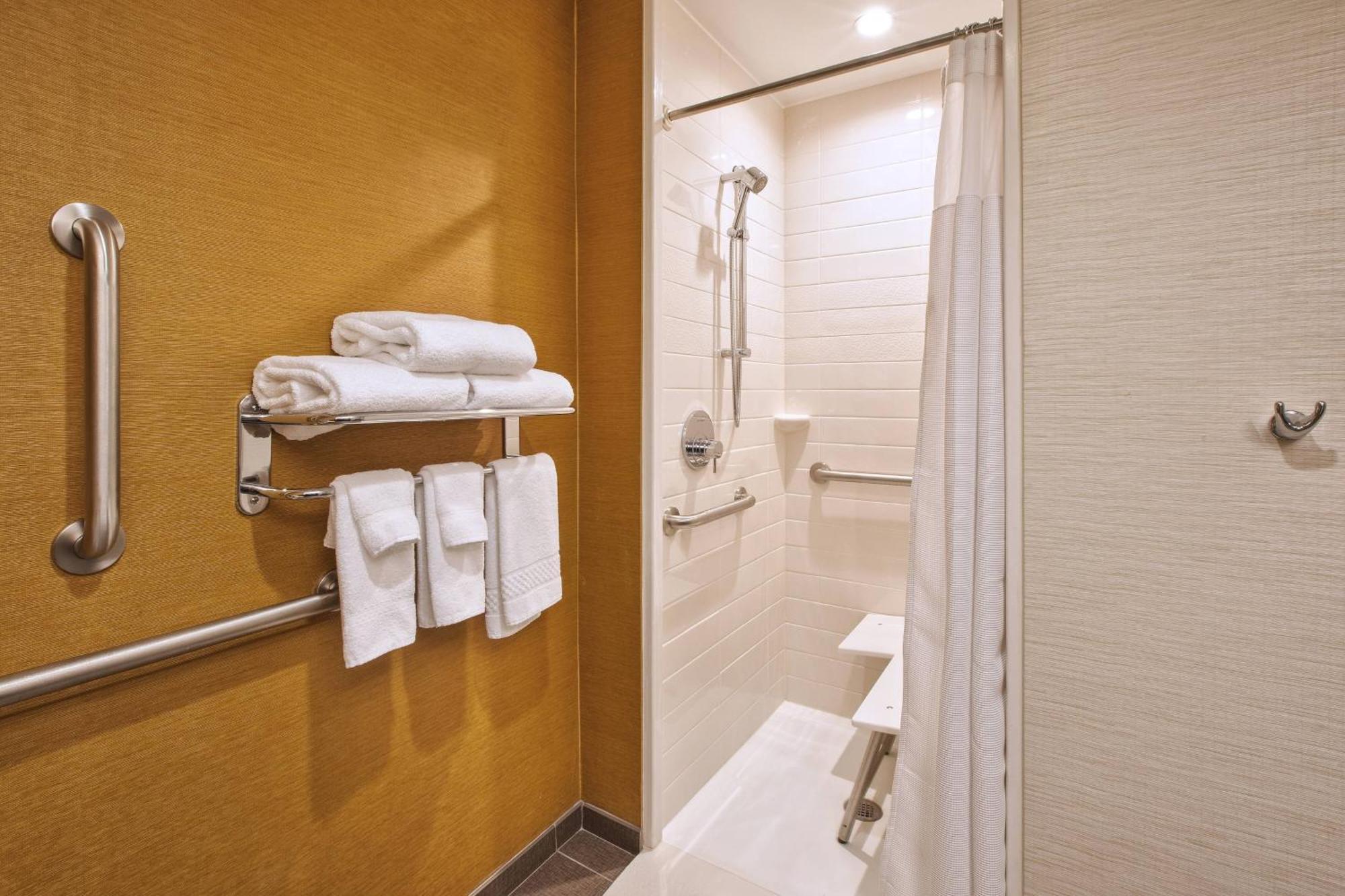 Fairfield Inn & Suites By Marriott Plattsburgh Luaran gambar